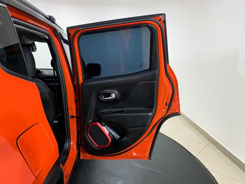 Imagem 21 de 23 de Jeep Renegade