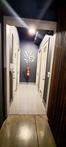 Imagen 28 de 29 de Atencion 6 Privados + 30 Islas De Trabajo - Amobladas 250m2