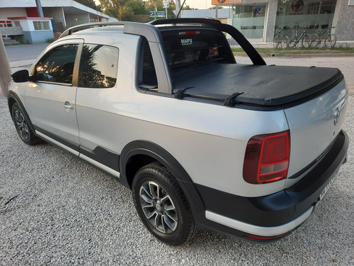 Imagen 4 de 10 de Volkswagen Saveiro 2017 1.6 Cross Gp Cd 110cv Pack High