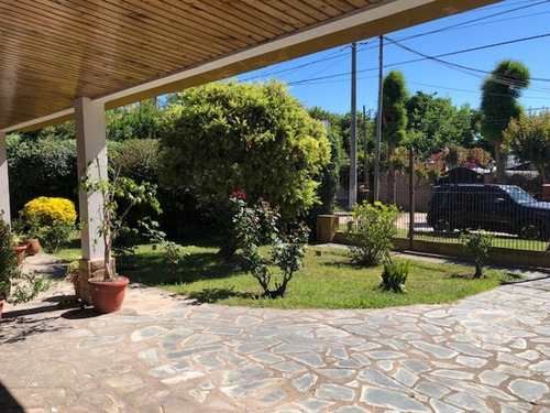 Imagen 2 de 18 de Chalet 4 Ambientes