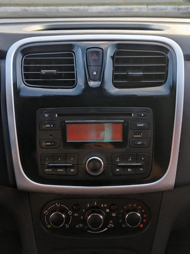 Imagem 6 de 9 de Renault Sandero Authentique Flex 1.0 12v 5p