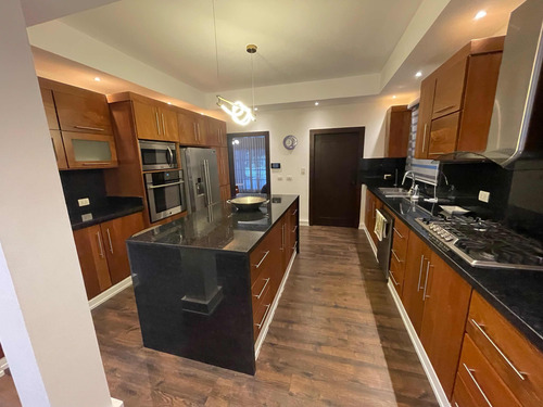 Residencia De Lujo En Venta | Moderna, Elegante Y Funcional