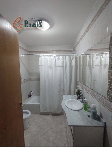 Imagen 6 de 15 de Casa Triplex En Venta 4amb. Oribe 1900 Ituzaingo