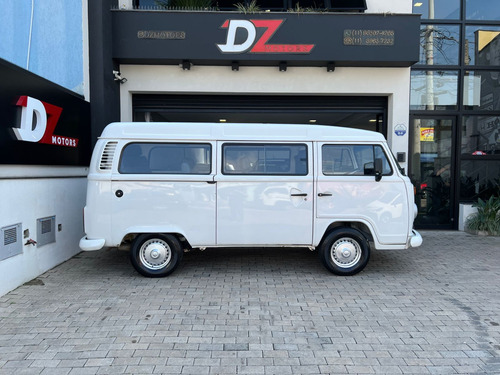 Volkswagen Kombi 1.4 MI STD LOTAÇÃO 8V FLEX 3P MANUAL