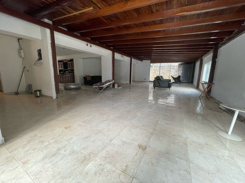 Imagen 8 de 21 de Vendo Pb 318m2 3h+s/2.5b+s/3p Colinas De Valle Arriba 0069