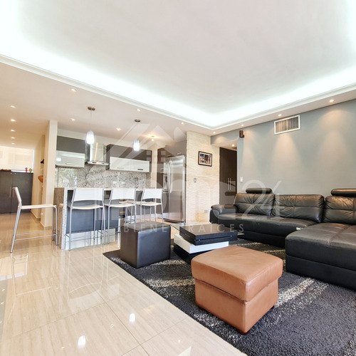 Imagen 6 de 11 de Moderno Apartamento Con Acabados De Lujo, Terraza Y Muelle Privado Hermosa Vista Al Canal