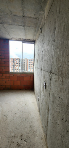 Venta De Apartamento En Obra Gris En Chía, Con Parqueadero. Sector De Gran Valorización