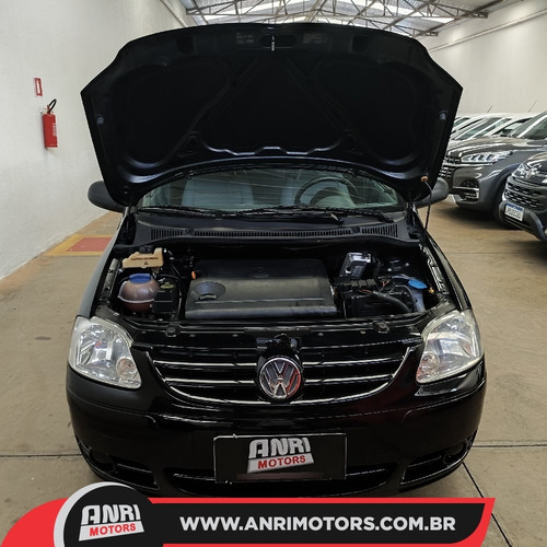 Volkswagen Fox 1.6 Plus Total Flex 5p