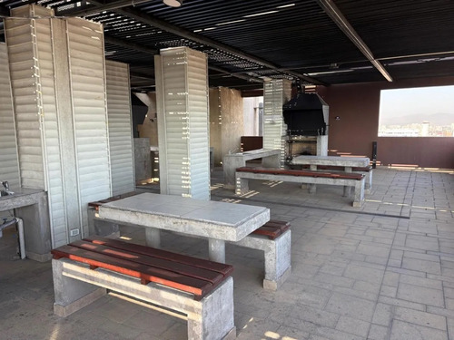 Cómodo Depto. 1d/1b, 30m2, San Isidro / Curicó, Santiago