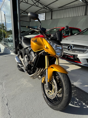 Hornet 600