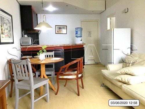 Imagem 1 de 15 de Flat Em Alphaville Fora Do Pool - Sf32260