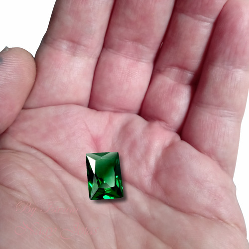 Enorme E Mafnífica Esmeralda Limpa Baguete 12x16mm / 10.5cts