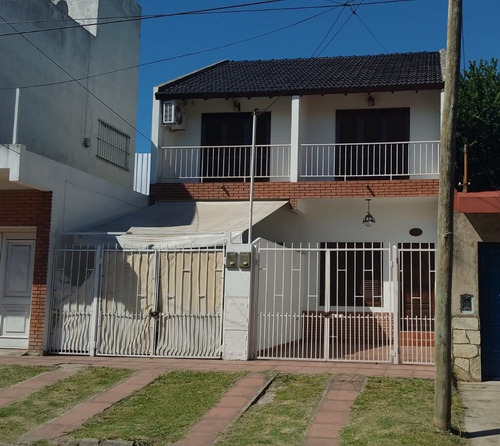 Encantador Dúplex De 3 Ambientes En Ituzaingó