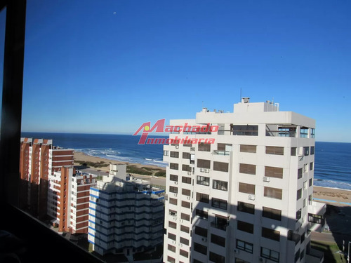 Apartamento En Venta De 3 Dormitorios En Punta Del Este