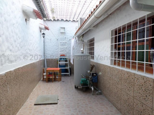 Imagen 26 de 30 de Casas En Venta Santa Cecilia Cabudare 22-21074 /m