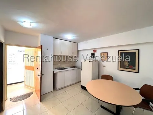 Las Acacias Mls# 25-12440 Wm