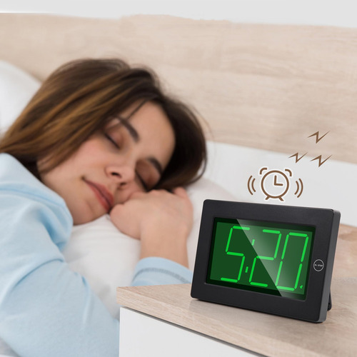 Reloj De Pared Digital Led Con Brillo Ajustable Montaje Vers