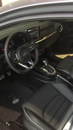 Kia Cerato 2.0 Sx At6 4 P
