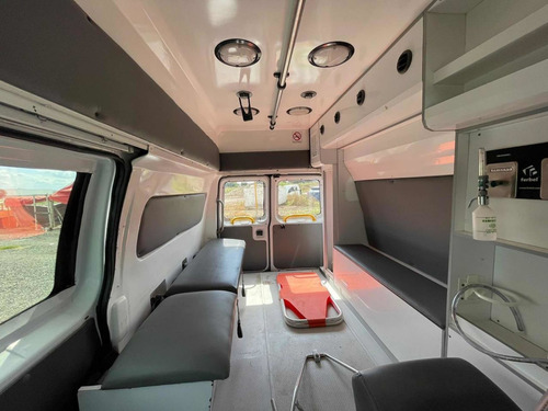 Imagen 10 de 15 de Ford Econoline Ambulancia Tipo 1