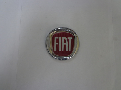 Emblema Compuerta Fiat Rojo Uno 05  