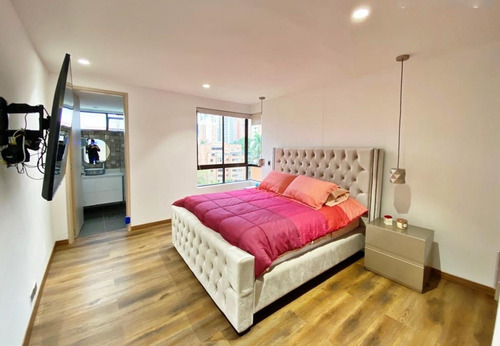 Imagen 19 de 22 de Lujoso Apartamento Totalmente Remodelado En Milla De Oro