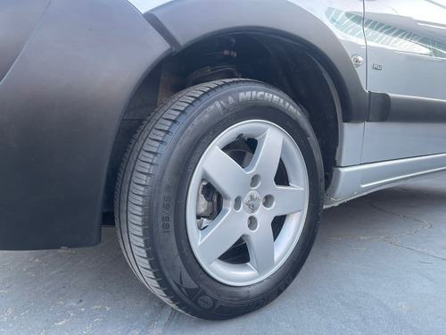 Imagen 6 de 14 de Partner Patagonica Vtc Plus Hdi 2016 47000km Morenteautos