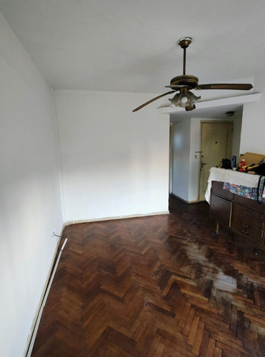 Dueño Vende. Dpto 2 Ambientes Al Frente, Ultimo Piso, Caballito Norte