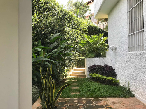 Imagen 2 de 13 de Venta Hermosa Qta Los Naranjos Del Cafetal
