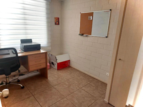 Amplia Casa En Venta, Valle Norte 4, Valle Grande, Lampa