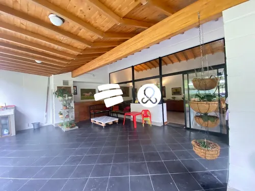 Casa En Conjunto Cerrado En Venta En Área Urbana Undefined Habitaciones