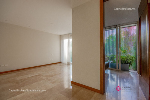 Casa De Lujo En Venta Valle Real