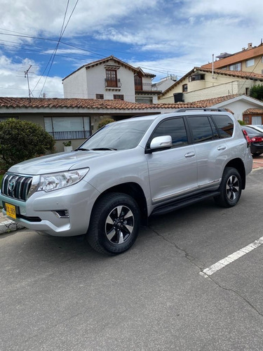 Imagen 4 de 17 de Toyota Prado Txl Año 2022