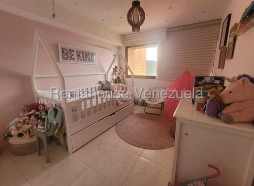 Apartamento En Venta En Los Naranjos Del Cafetal Con Preciosa Vista Al Ávila