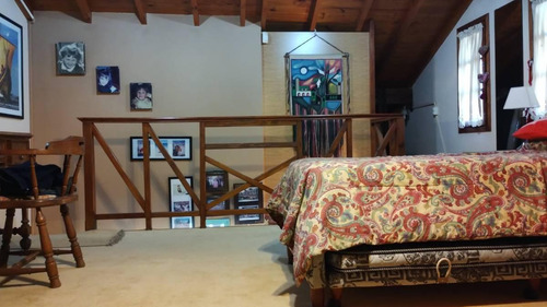Venta Casa Quinta Estilo Colonial. Lujan 4 Domritorios