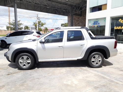 Imagen 2 de 15 de Oroch Outsider Ta 2.0lt 2021 Renault
