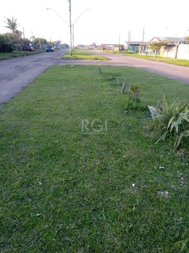 Casa Em Parque Dos Pinos Com 4 Dormitórios - Sc12388