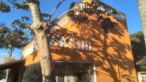 Casa . Suíte Com Sacada Mais 1 Banheiro Dentro 1 Fora