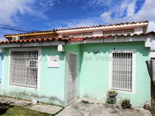 Imagen 3 de 14 de En Venta Comoda Casa En El Amanecer, Cabudare Rah:22-10035