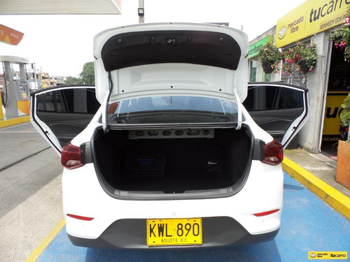 Imagen 15 de 25 de Chevrolet Onix Ltz Turbo