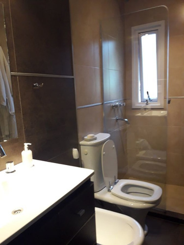 Casa En Venta De 2 Dormitorios Con Pileta En Manzanar Kossman En Cipolletti