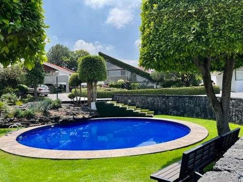 Casa En Venta Jardines Del Pedregal En Privada