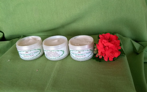 Crema Hidratante De Dia Con Geranio Y Jazmin