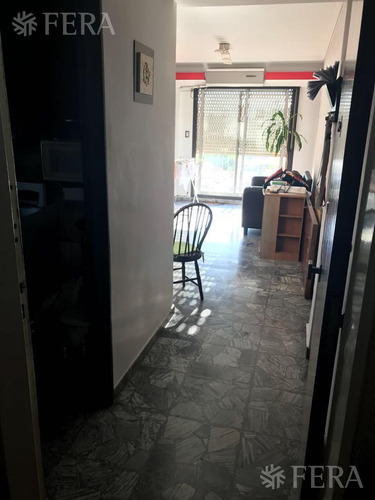 Venta De Departamento De 3 Ambientes Con Balcón En Boedo