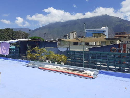Imagen 3 de 11 de Local Comercial Planta Alta + Terraza (200 Mts)