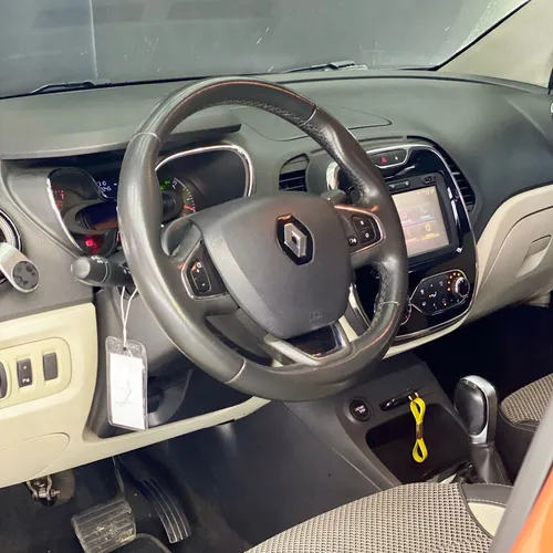 Renault Captur 2.0 Intens Automática