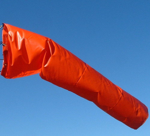 Imagem 1 de 4 de Biruta (windsock) Indicador Direção Do Vento, Laranja 120x30