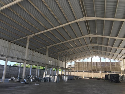 Imagen 4 de 7 de Laura Castillo Vende Galpón Urb, Industrialcarabobo (mag-28)