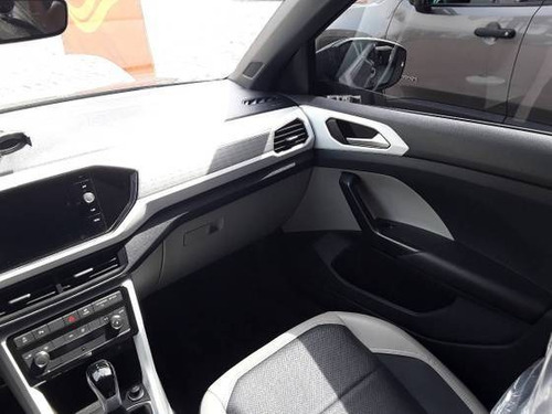 Imagem 12 de 15 de Volkswagen T-cross 1.4 250 Tsi Total Flex Highline