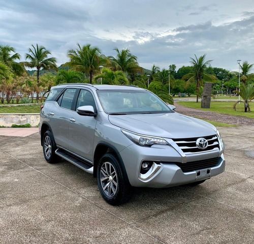 Toyota - Sw4 2.8 Tdi Srx 4x4 Aut. 7 Lugares. 2020