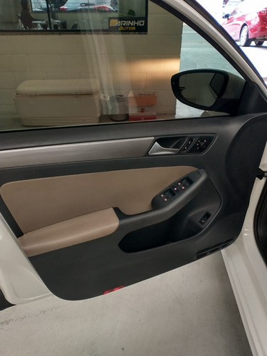 Imagem 6 de 13 de Volkswagem Jetta